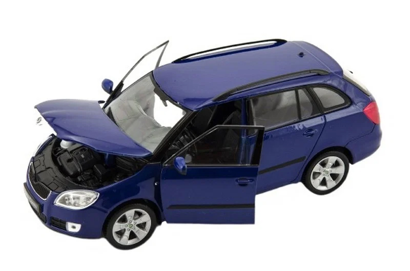 Welly auto 1:24 ŠKODA FABIA COMBI II 2009 modrá